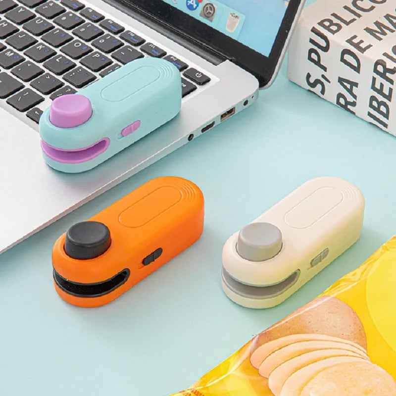 2-in-1 Mini Bag Sealer