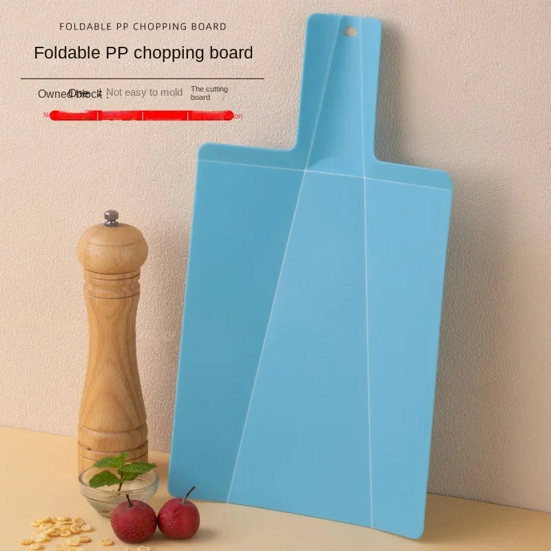Foldable Shovel-Shaped Cutting Board